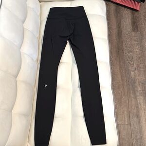 Black Lululemon leggings